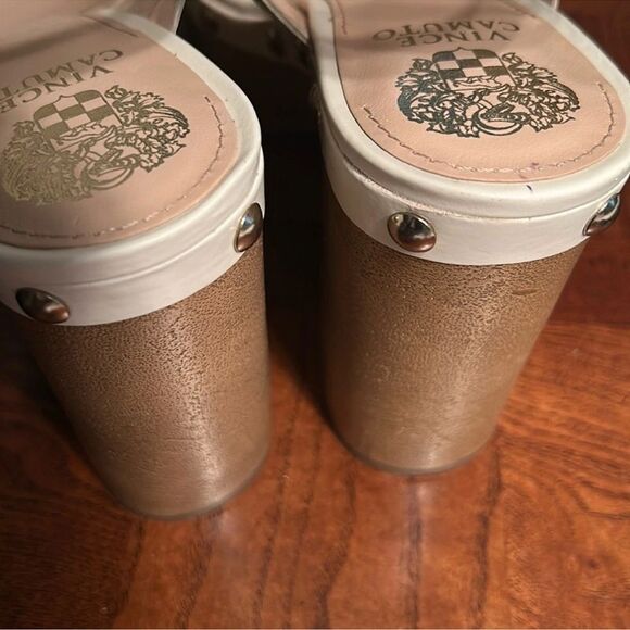 Vince Camuto Cream/ Ivory Slingback
Sandals(Size 9M) - Picture 9 of 15